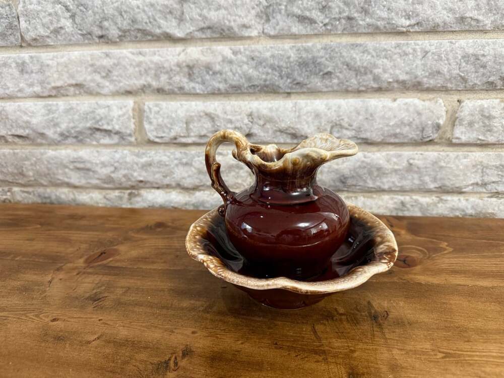Vintage McCoy Brown Drip Small Ceramic Wash Basin Small-Rare